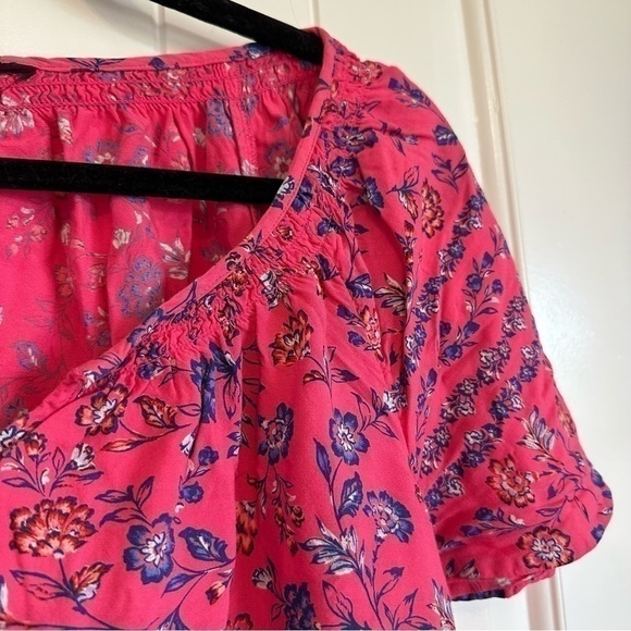 Hot pink floral v-neck cotton blouse, flutter sleeves, size XL - Picture 2 of 10